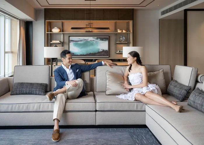 Four Seasons Hotel Hong Kong