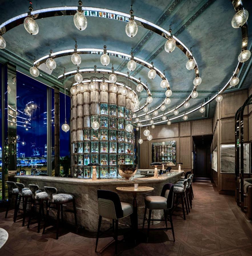 Four Seasons Hong Kong