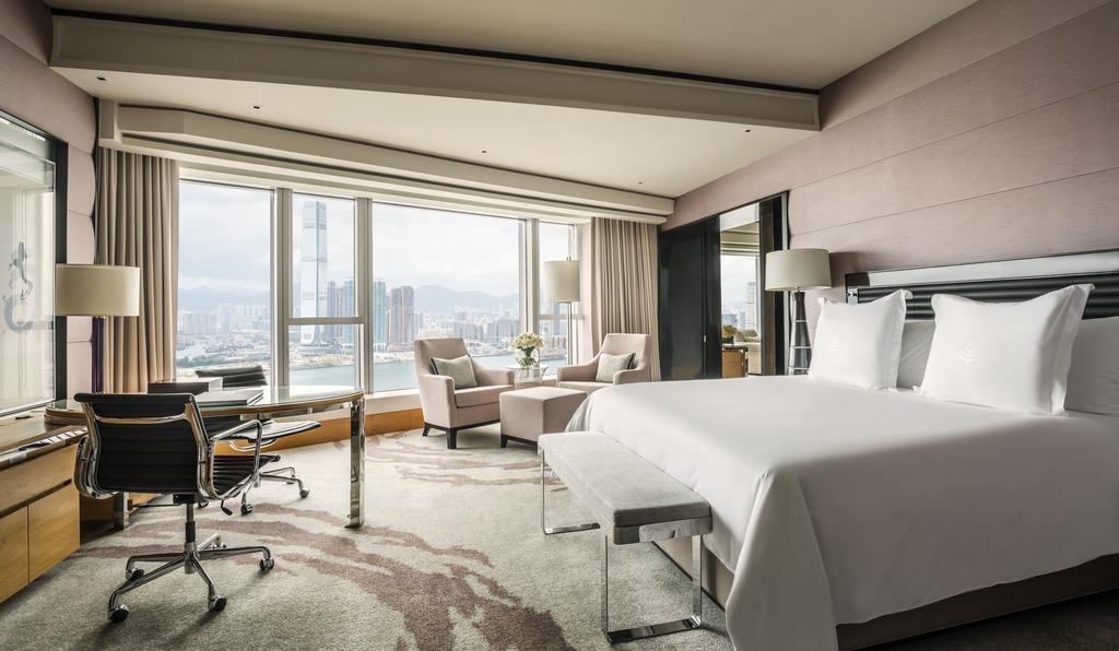 Four Seasons 5*