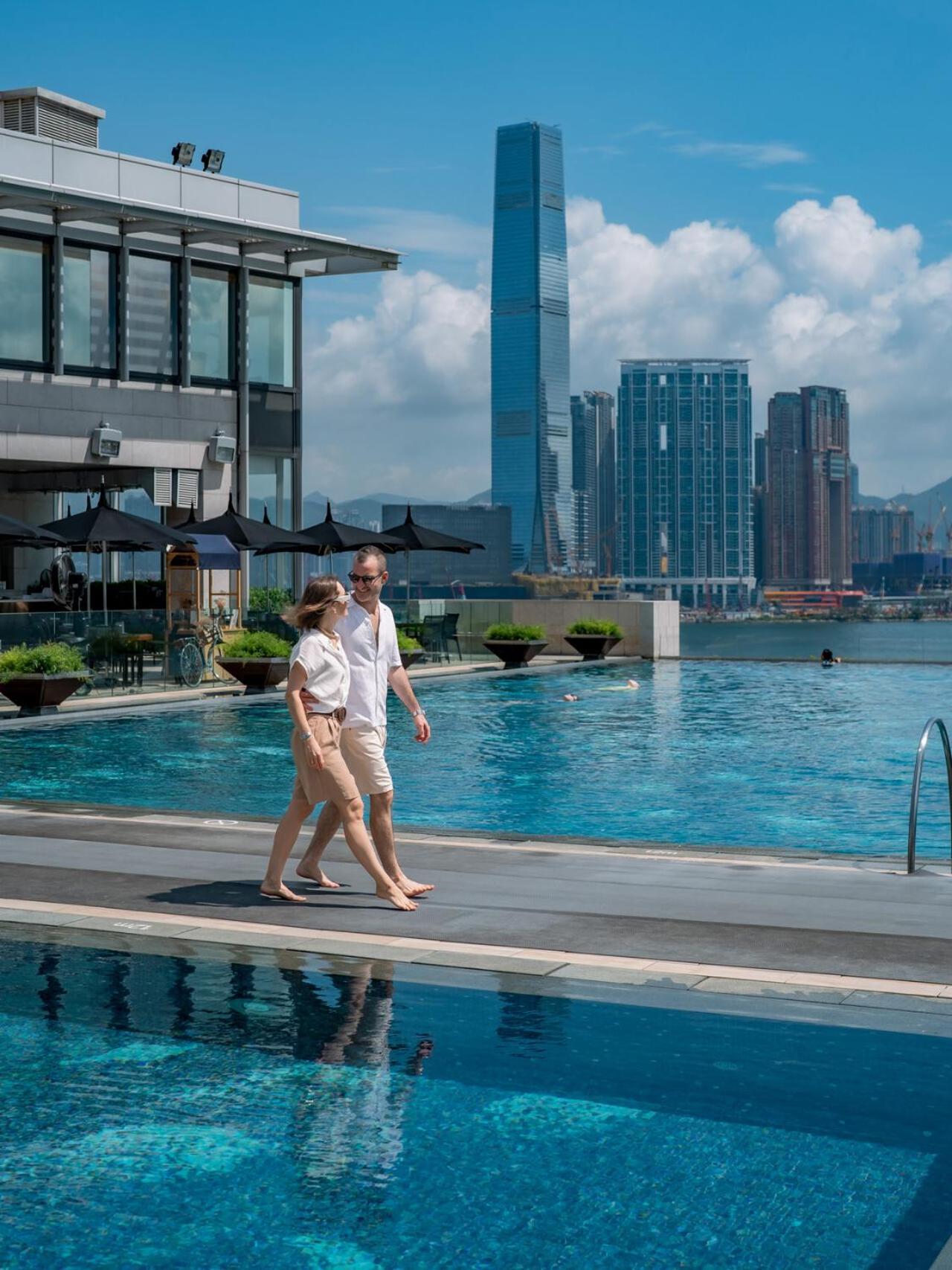 Four Seasons 5* Hong Kong