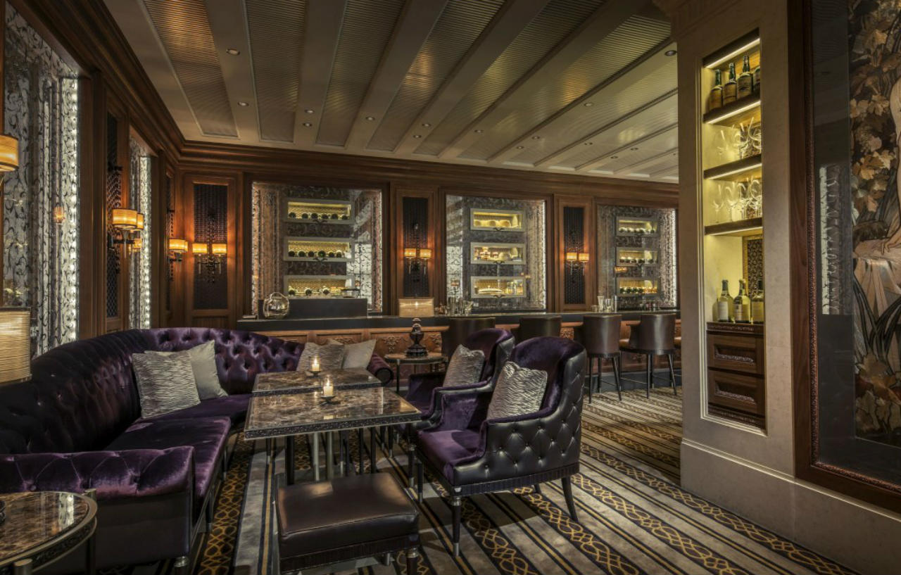 Four Seasons Hotel Hong Kong